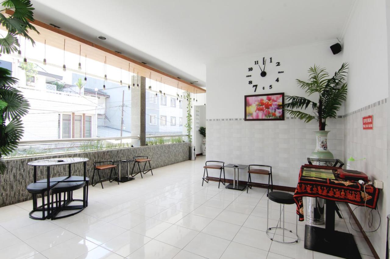 Hotel Palem Bandung Exterior photo